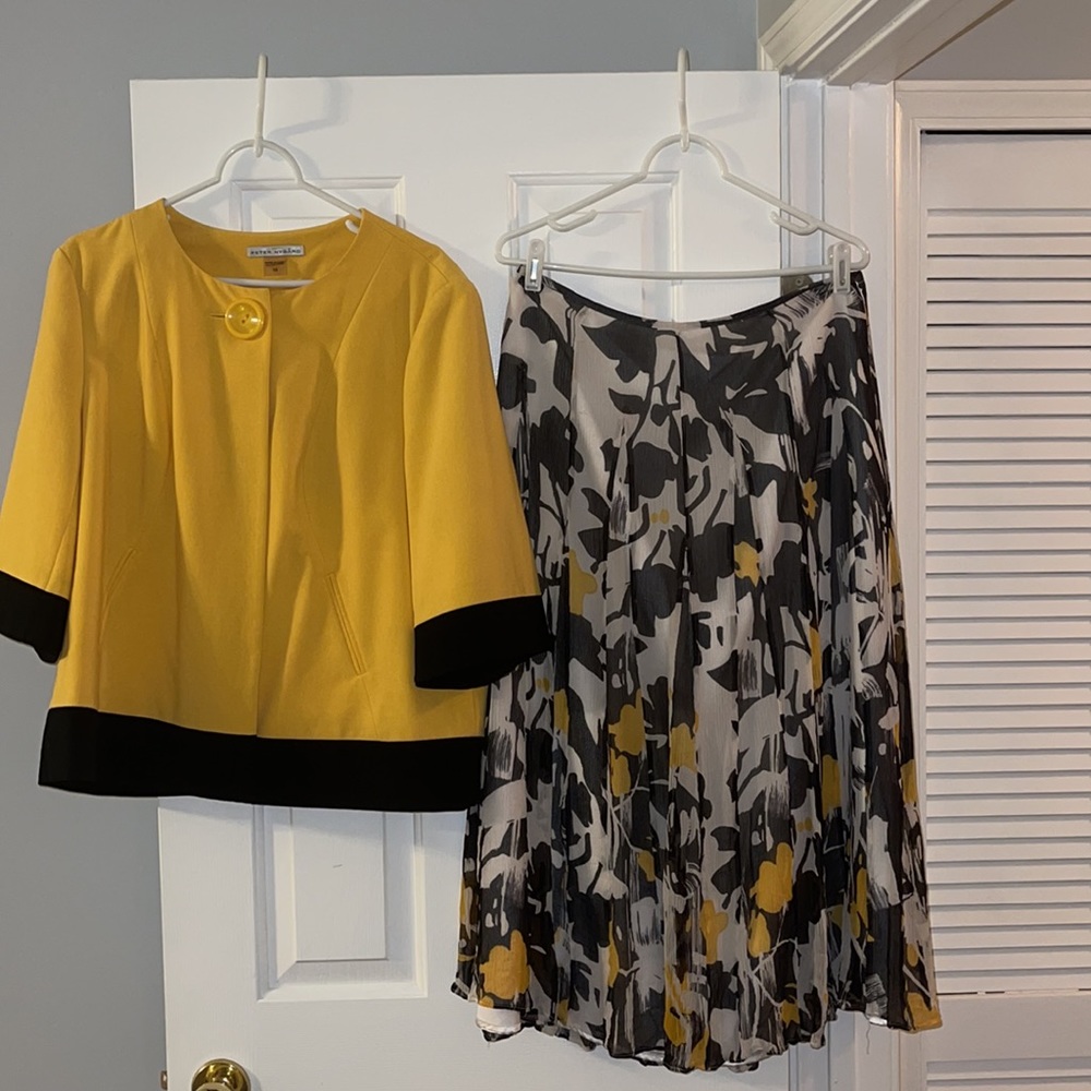Womens’s 2 piece set great condition
